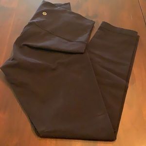 Lululemon leggings - old/thicker version - GREAT Condition